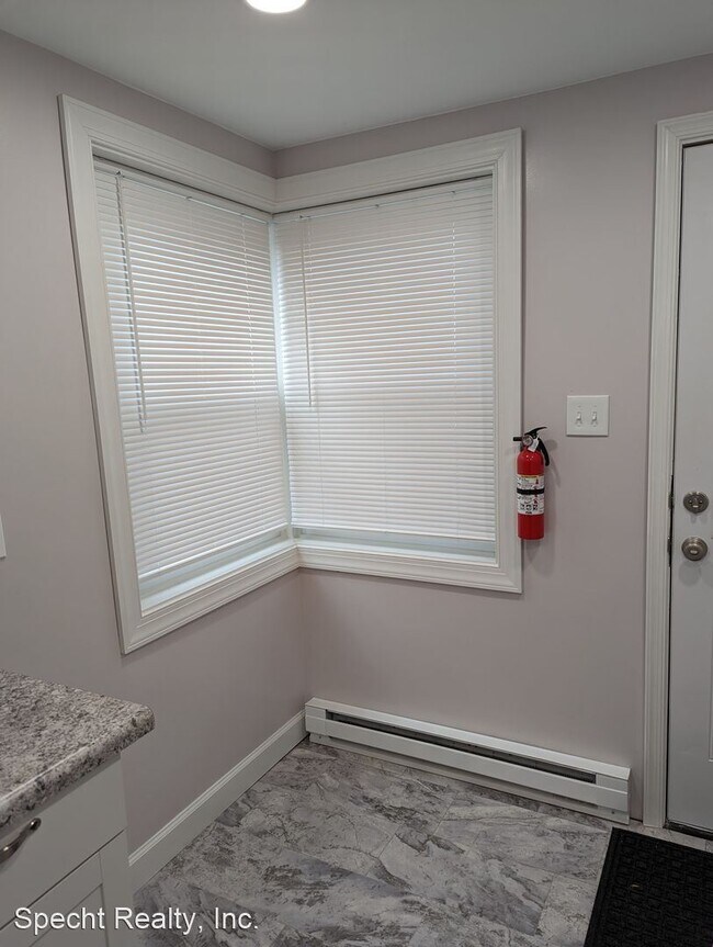Foto del edificio - 3 br, 1 bath House - 465 N. Hanover St.