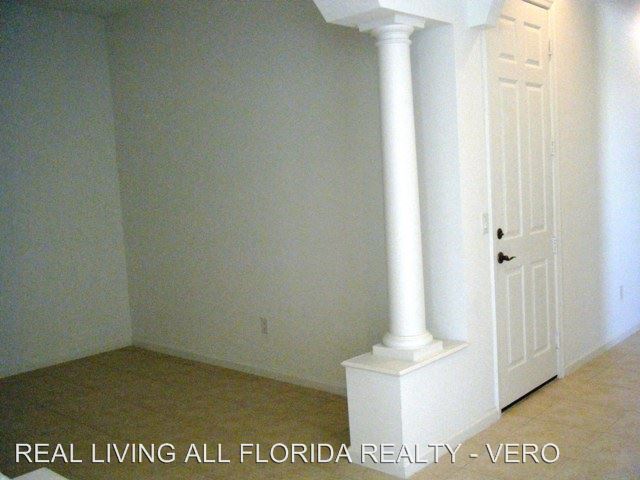 Building Photo - 2540 Bella Vista Cir