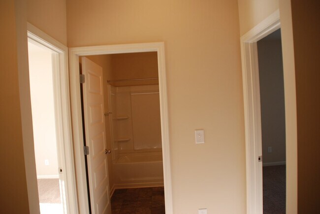 Building Photo - 1157 Fawn Forest Rd