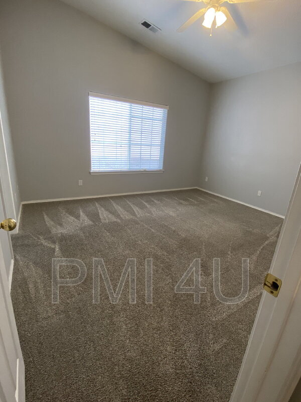 Foto del edificio - 5504 Mansfield Pl NW
