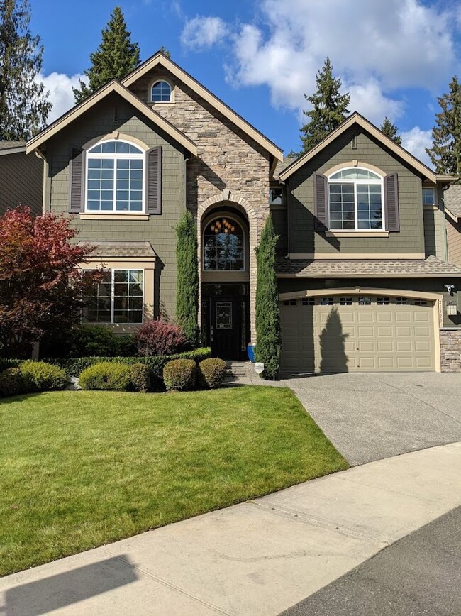 Foto del edificio - 5 Bedroom 3 bath Sammamish Home