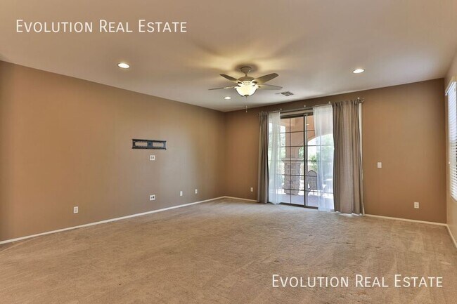 Foto del edificio - 3067 E Palmdale Ln