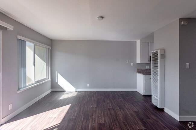 Estudio - 350SF - Espacio habitable - Country Club