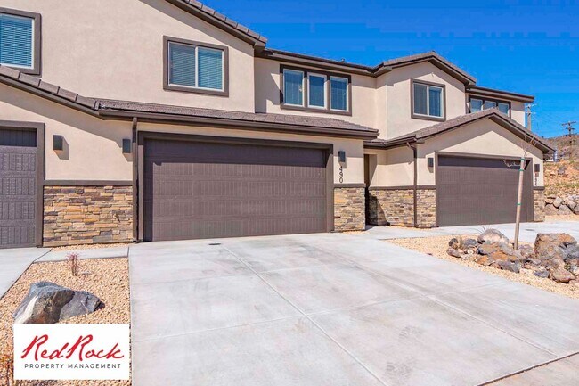 Foto del edificio - Modern 4-Bed Townhome in Hurricane Heights