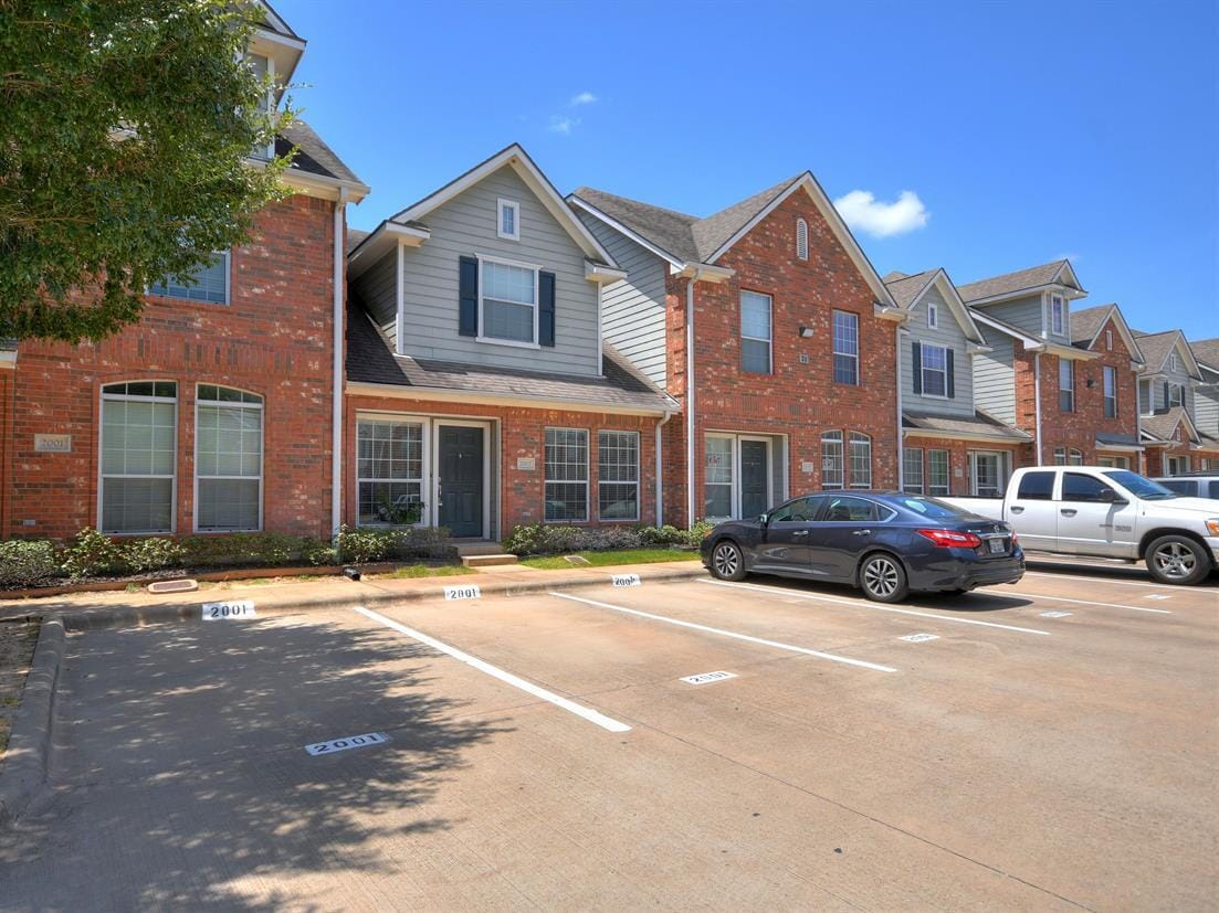 Photo - "Spacious 3-Bed, 3-Bath Condo Retreat at 1001 Krenek Tap Road, College Station!"