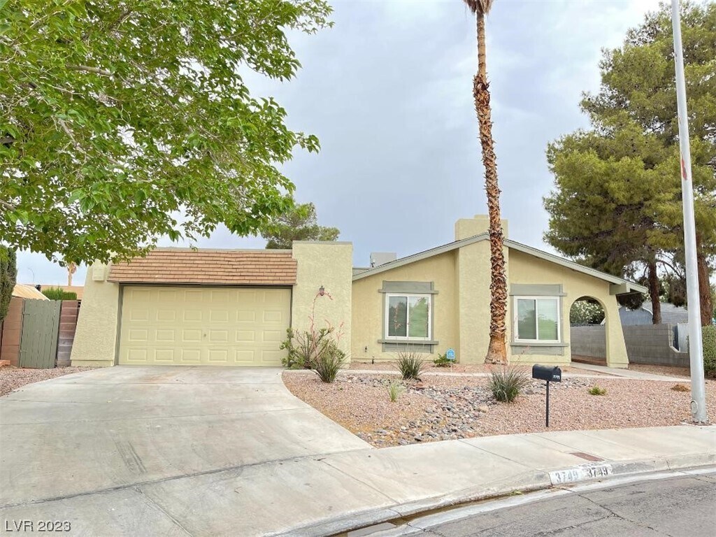 3749 Kingfisher Way, Las Vegas, NV 89103 House for Rent in Las Vegas