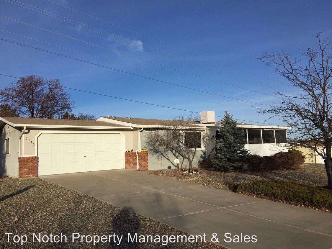 Primary Photo - 3130 Mountain Lake Dr