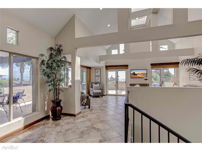 Building Photo - 33741 Holtz Hill Rd