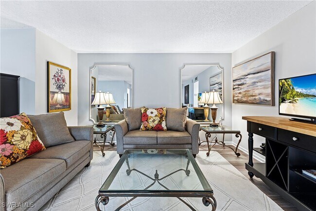 Foto del edificio - 3000 Gulf Shore Blvd N