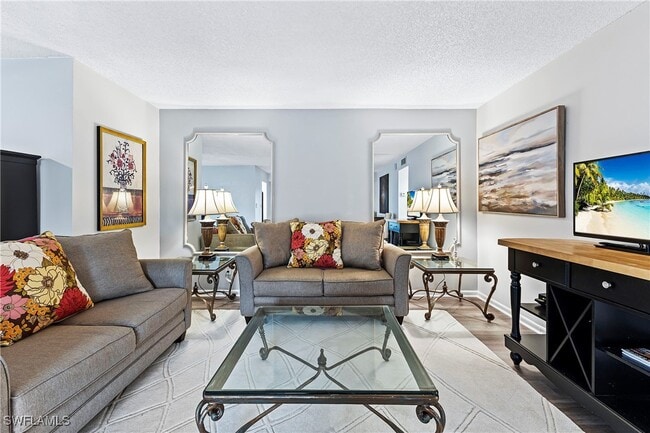 Building Photo - 3000 Gulf Shore Blvd N