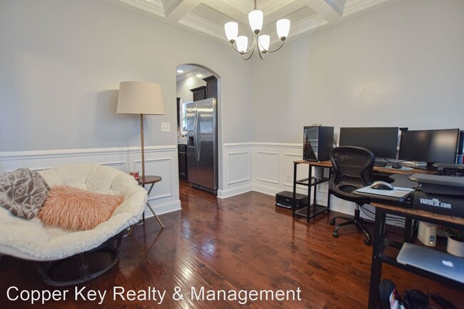 Building Photo - 4 br, 2.5 bath House - 1957 Sunset Meadows...