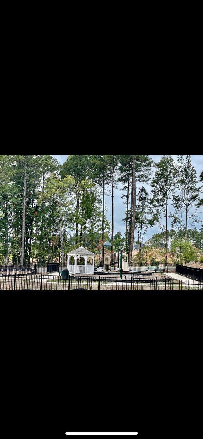 Building Photo - 8522 Thurford Dr