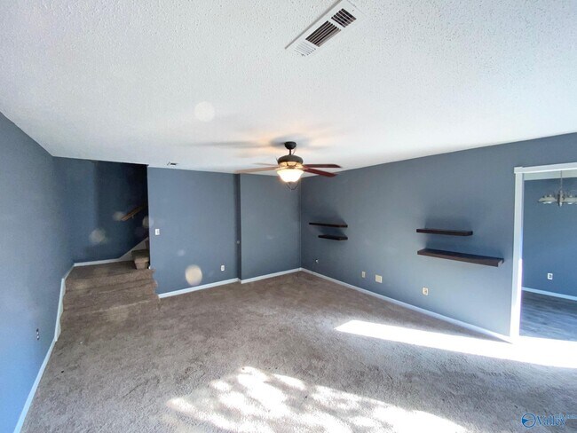 Building Photo - 2225 Golf Rd SW