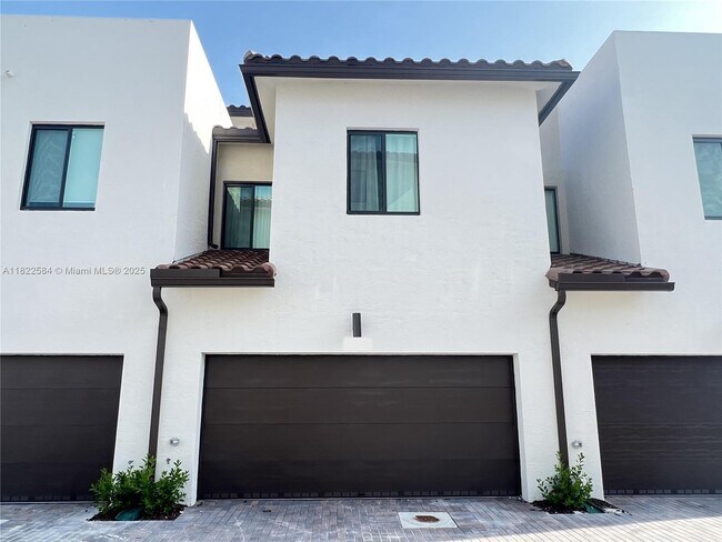 Building Photo - 8224 NW 43rd St