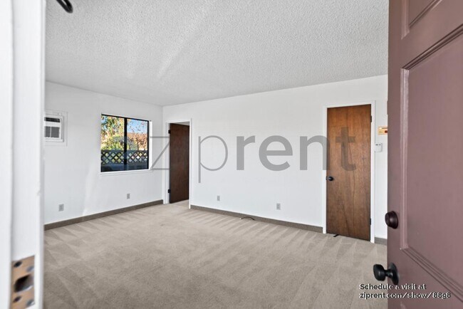Building Photo - 1065 Reganti Dr