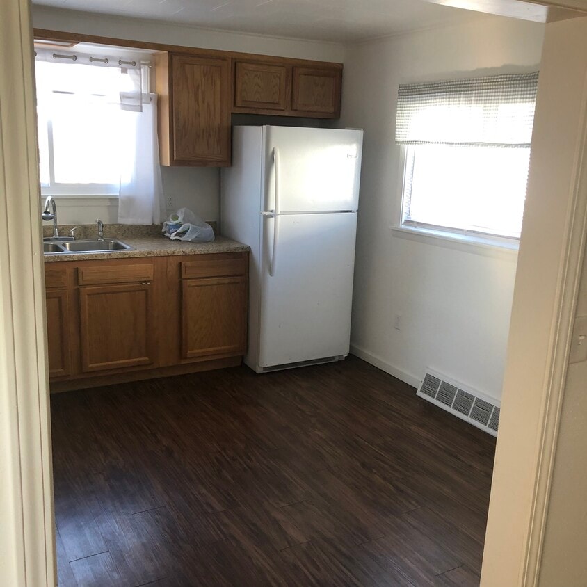 Building Photo - 163 Larimer Ave