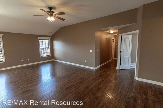 Building Photo - 3 br, 1.5 bath House - 13 St Augustine Dr