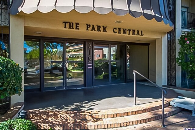 Foto principal - 215 N Kenwood St