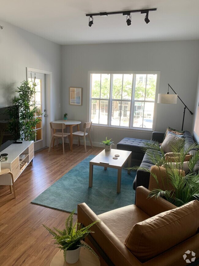 Old Southeast Apartments under 500 Saint Petersburg, FL 5 Rentals