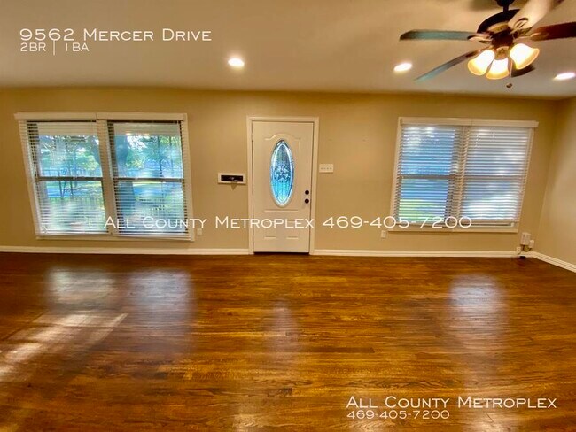 Building Photo - 9562 Mercer Dr