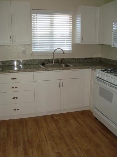 Building Photo - 402 N Fair Oaks Ave