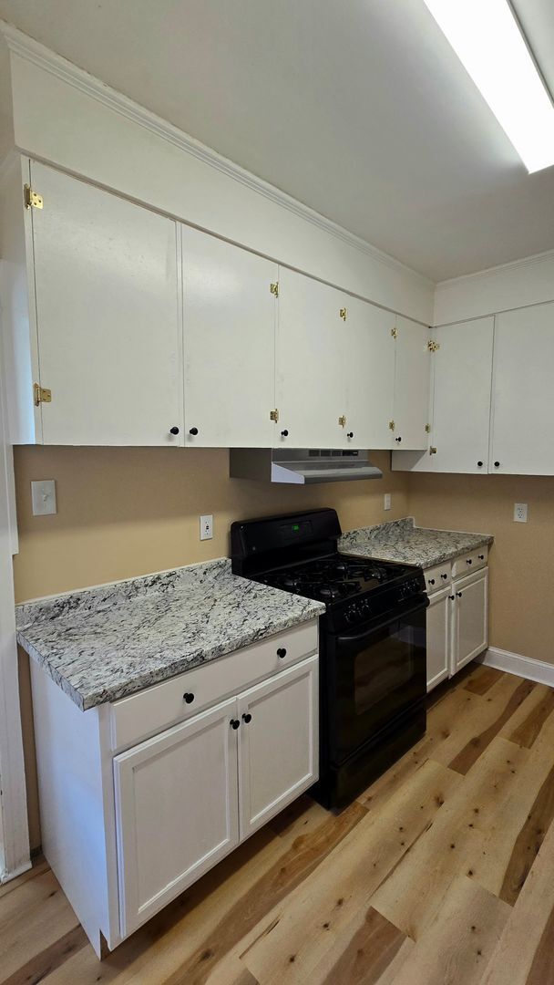 Building Photo - 3 Bedroom, 2 Bath in City of Wilmington