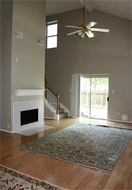 Building Photo - 4002 Tamarack Pl