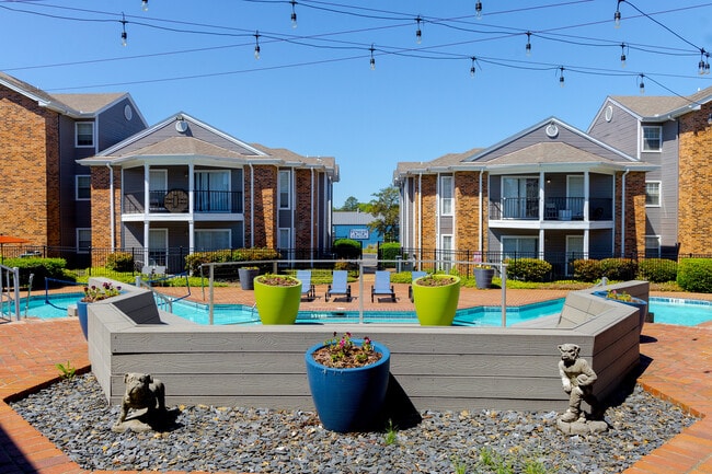 Building Photo - The Social Block & Townhomes