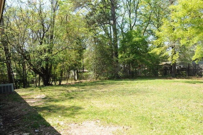 Foto del edificio - 3/4 Bedroom 1 Bathroom East Columbus