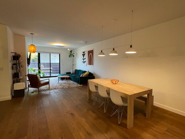 open dining area - 1275 Indiana St