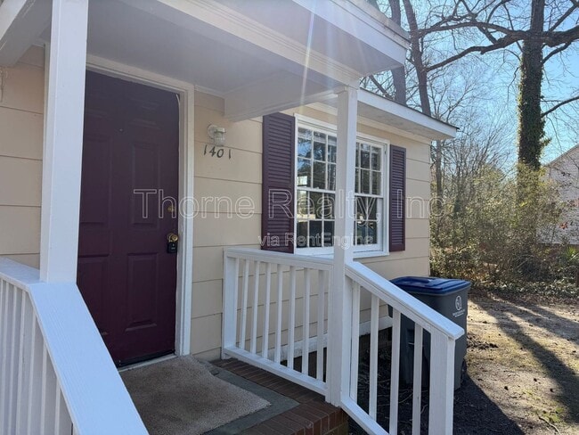 Foto del edificio - 1401 Dogwood Ave