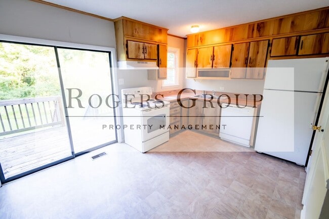 Building Photo - #391*** - 53-55 Horseshoe Bend Rd Duplex
