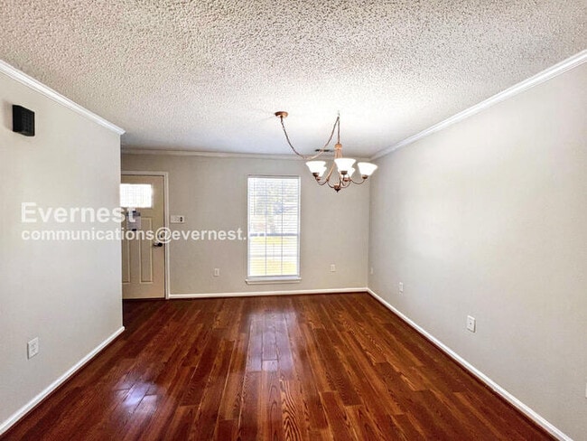 Building Photo - 26 Silverleaf Ct