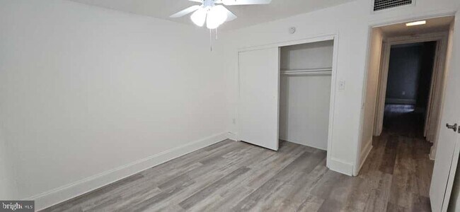 Foto del edificio - 4312 Forest Ln