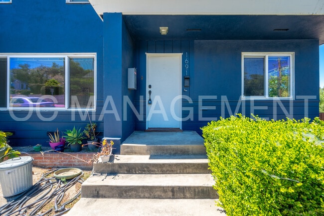 Building Photo - 1691 Johnson Ave