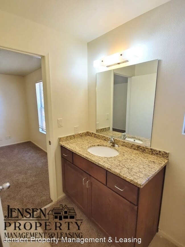 Building Photo - 675 S 800 E