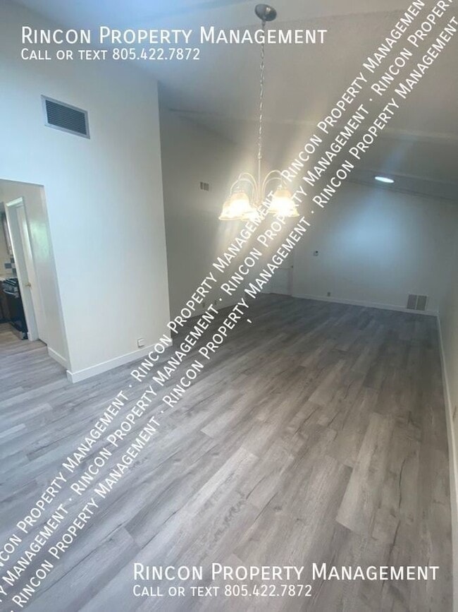 Building Photo - Newly Updated Cul de Sac Home in Ventura *...