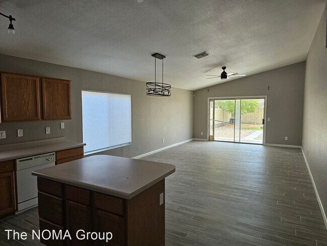 Building Photo - 3 br, 2 bath House - 158-3423 e paradise ln