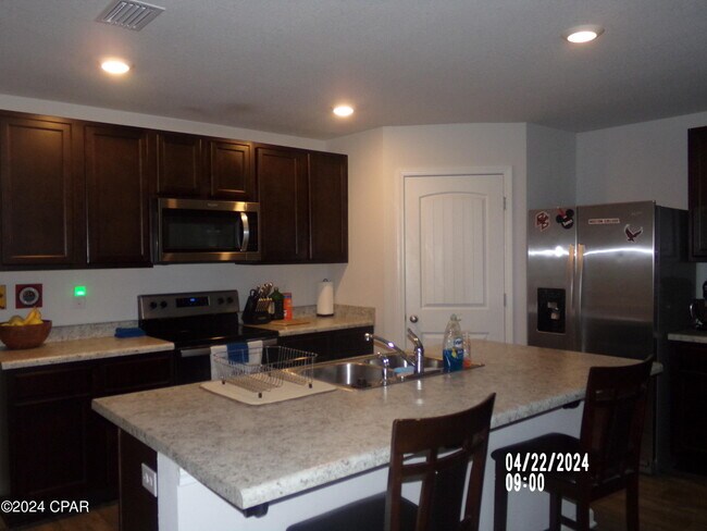 Building Photo - 169 Sea Fox Dr