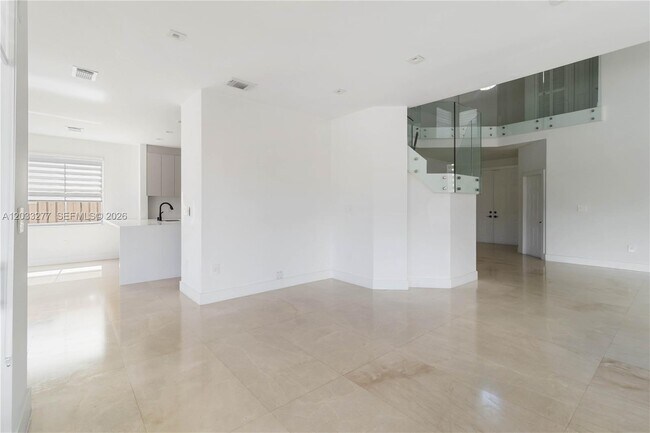 Foto del edificio - 8551 NW 110th Ave