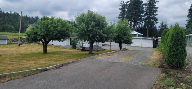 Foto del edificio - 21514 Connells Prairie Rd