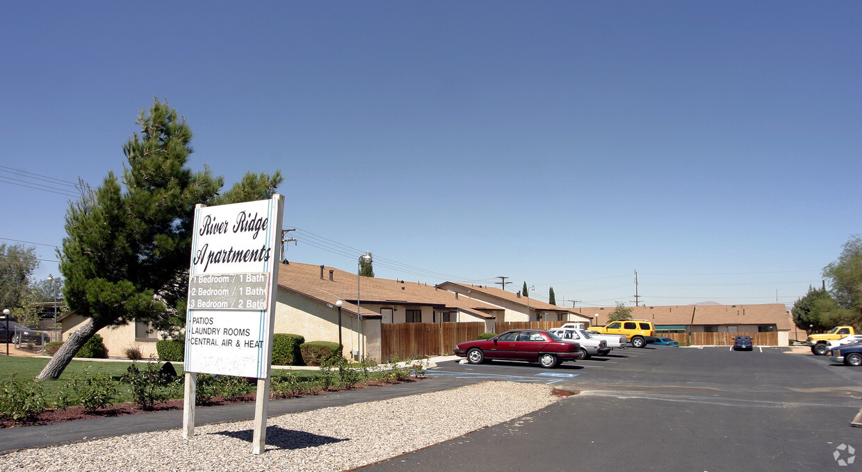 Building Photo - River Ridge Apartments