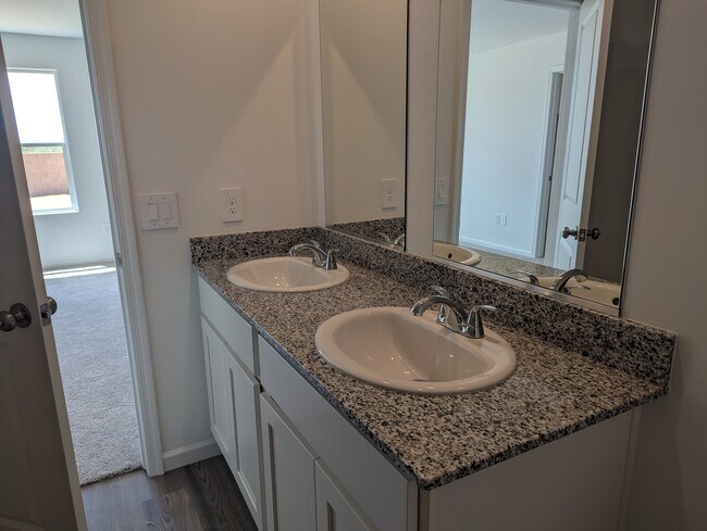 Baño principal - 1361 Kartchner Trail