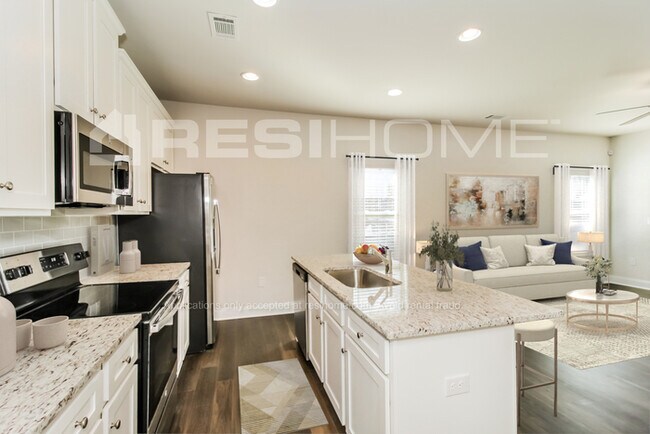 Building Photo - 3053 Faireno Pl