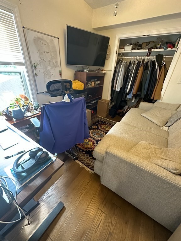 Building Photo - 85 Baxter St