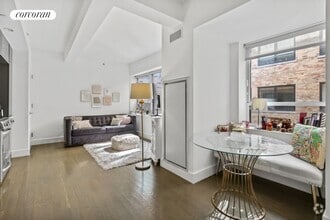 Building Photo - 432 W 52nd St