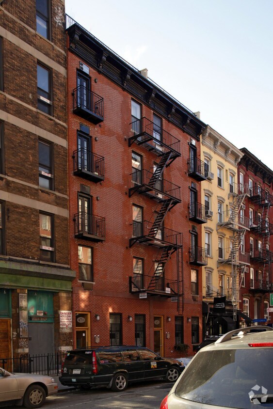 Building Photo - 47 E 1st St