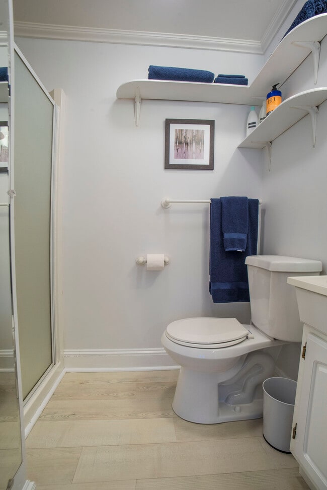 Bathroom - 142 Neal St