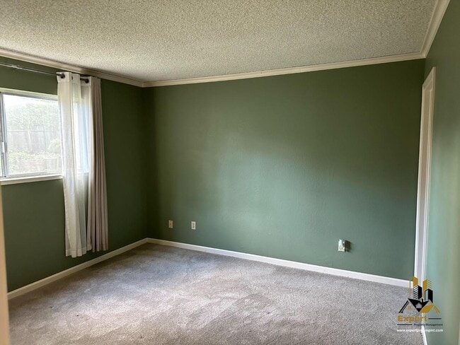 Building Photo - 5116 Chicago Ave