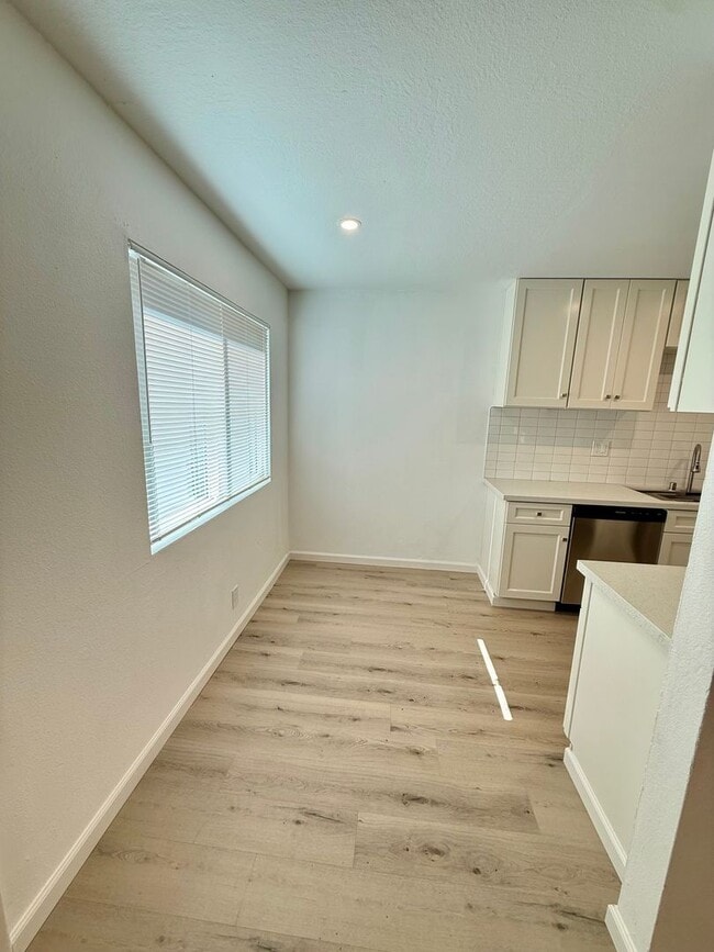 Foto del edificio - 153 (540 Coombs)